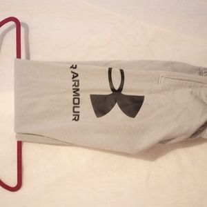 4 pair of Under Armour youth sweat pants.